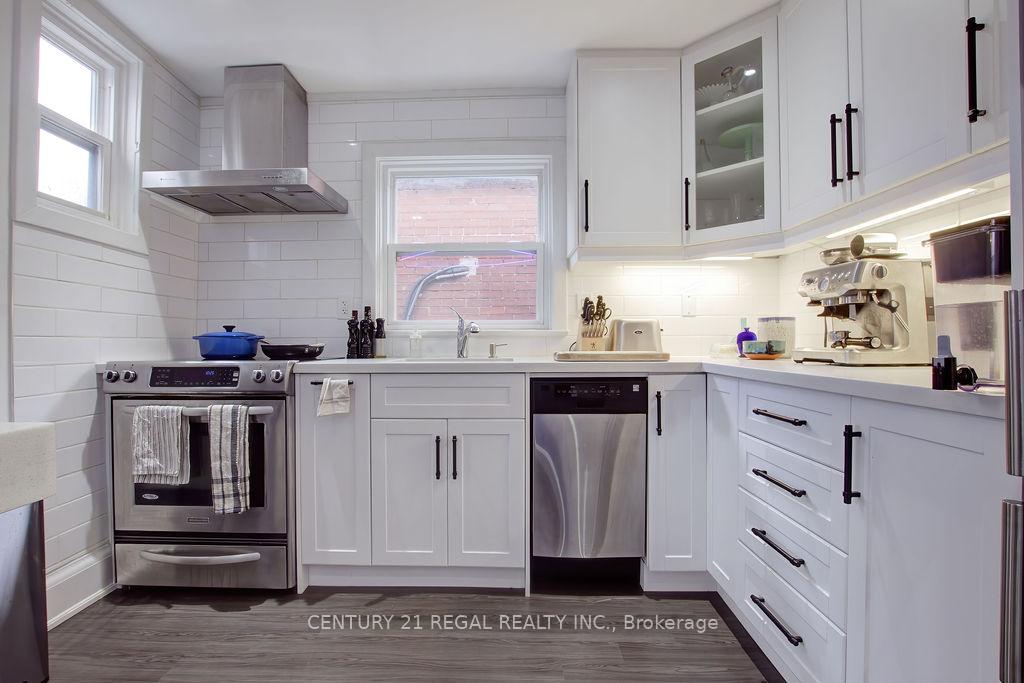 Photo 8 of 186 Grenadier Road, Toronto, High Park-Swansea — HOMEH