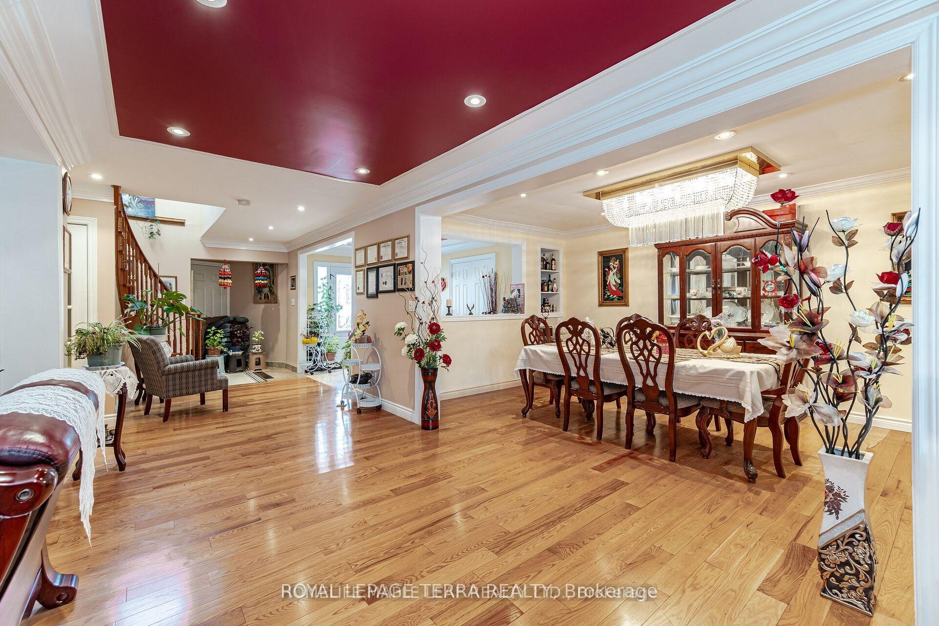 Photo 4 of 14 Sheringham Street, Brampton, Heart Lake West — HOMEH
