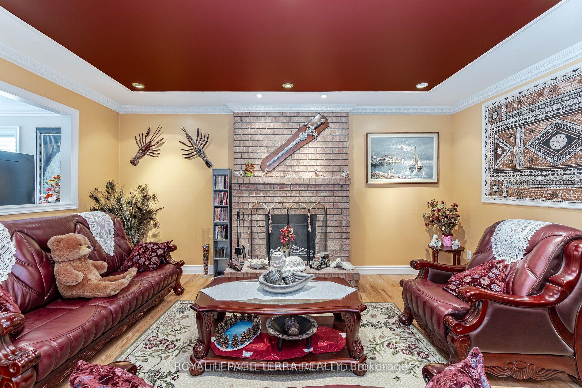 Photo 5 of 14 Sheringham Street, Brampton, Heart Lake West — HOMEH