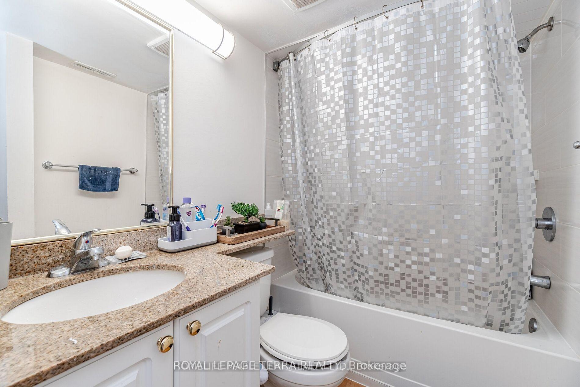 Photo 30 of 14 Sheringham Street, Brampton, Heart Lake West — HOMEH