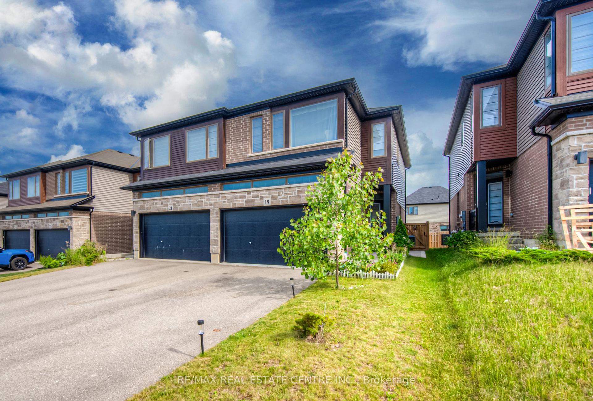 Photo 2 of 19 Baker Lane, Brant, Paris — HOMEH