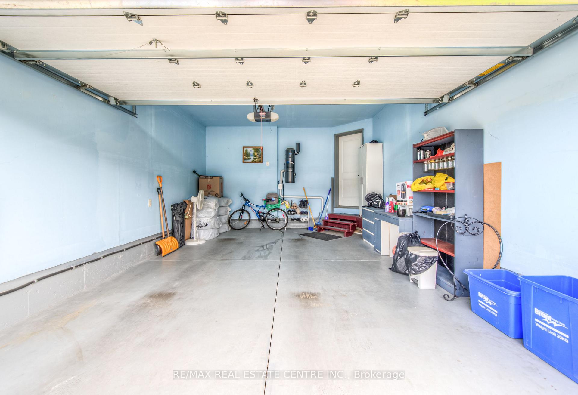 Photo 3 of 19 Baker Lane, Brant, Paris — HOMEH