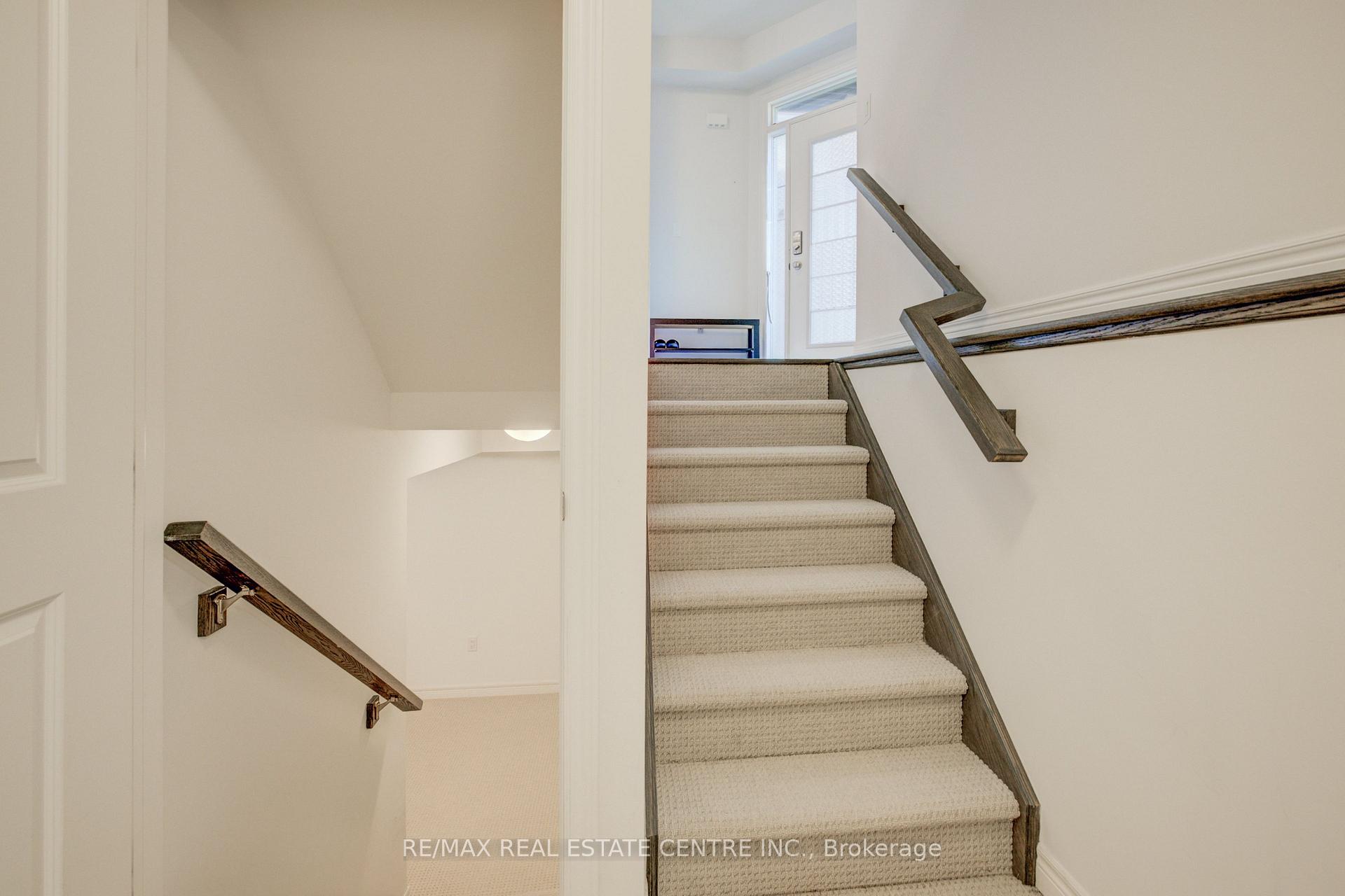Photo 21 of 19 Baker Lane, Brant, Paris — HOMEH