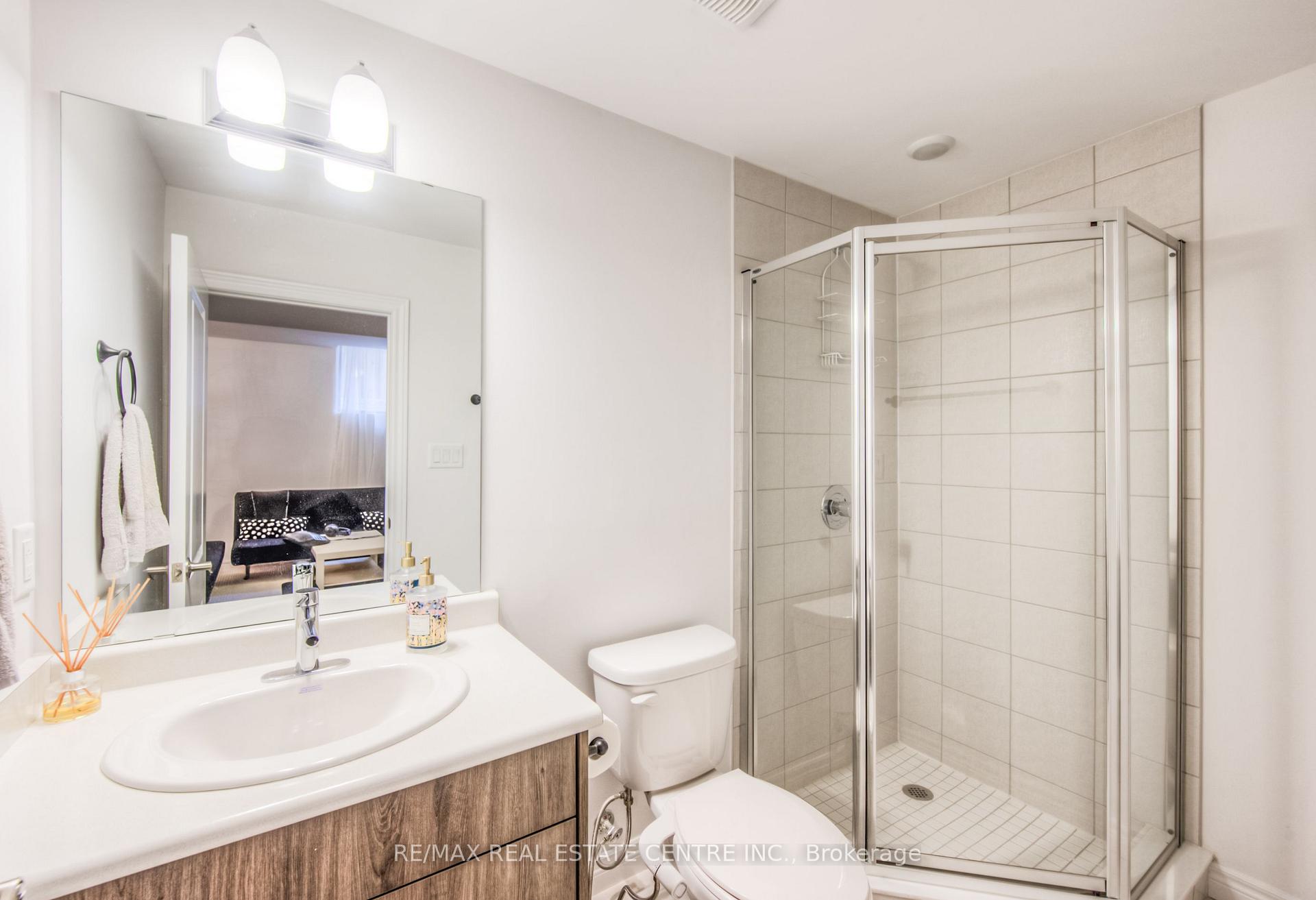 Photo 24 of 19 Baker Lane, Brant, Paris — HOMEH