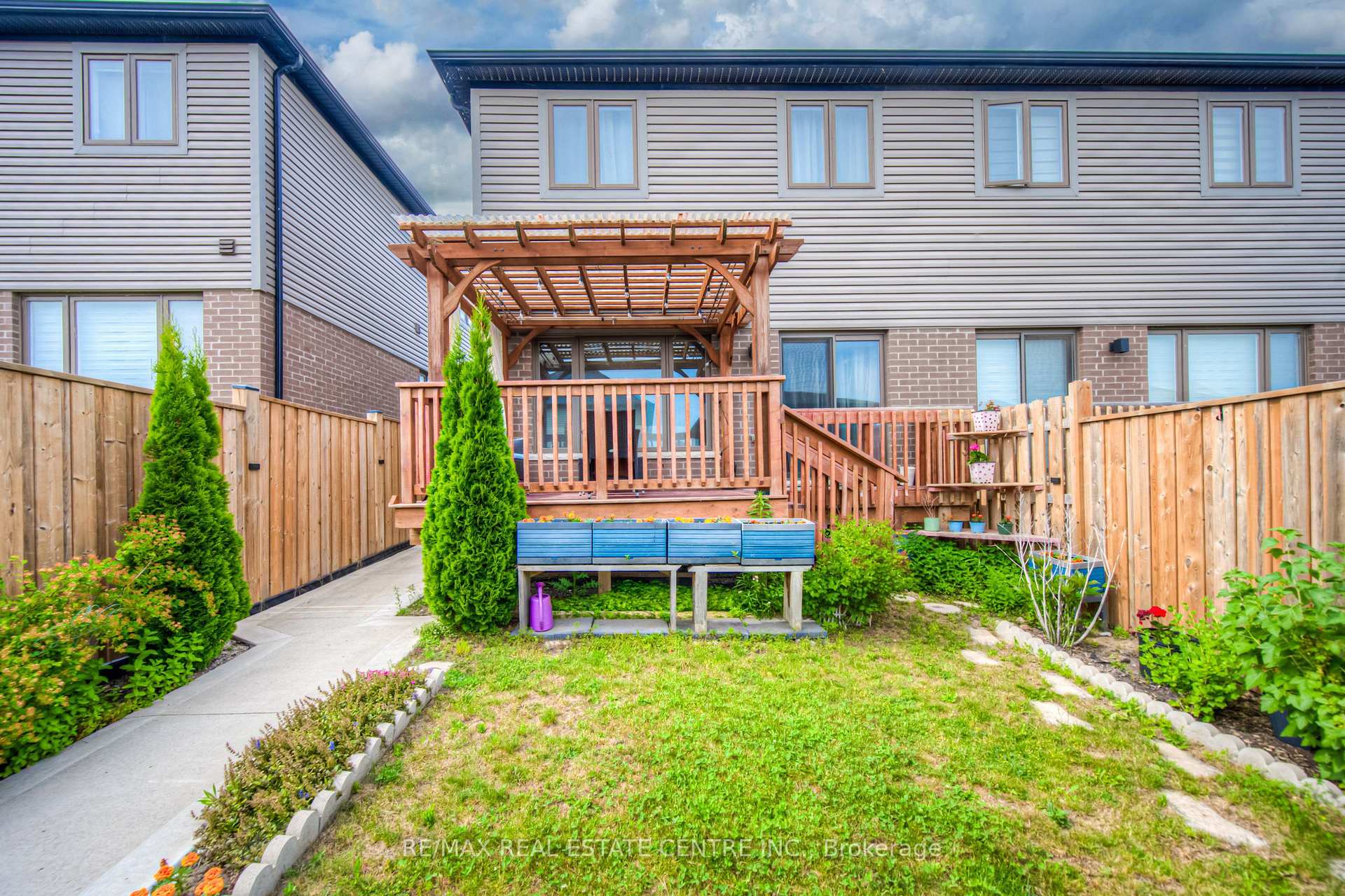 Photo 27 of 19 Baker Lane, Brant, Paris — HOMEH