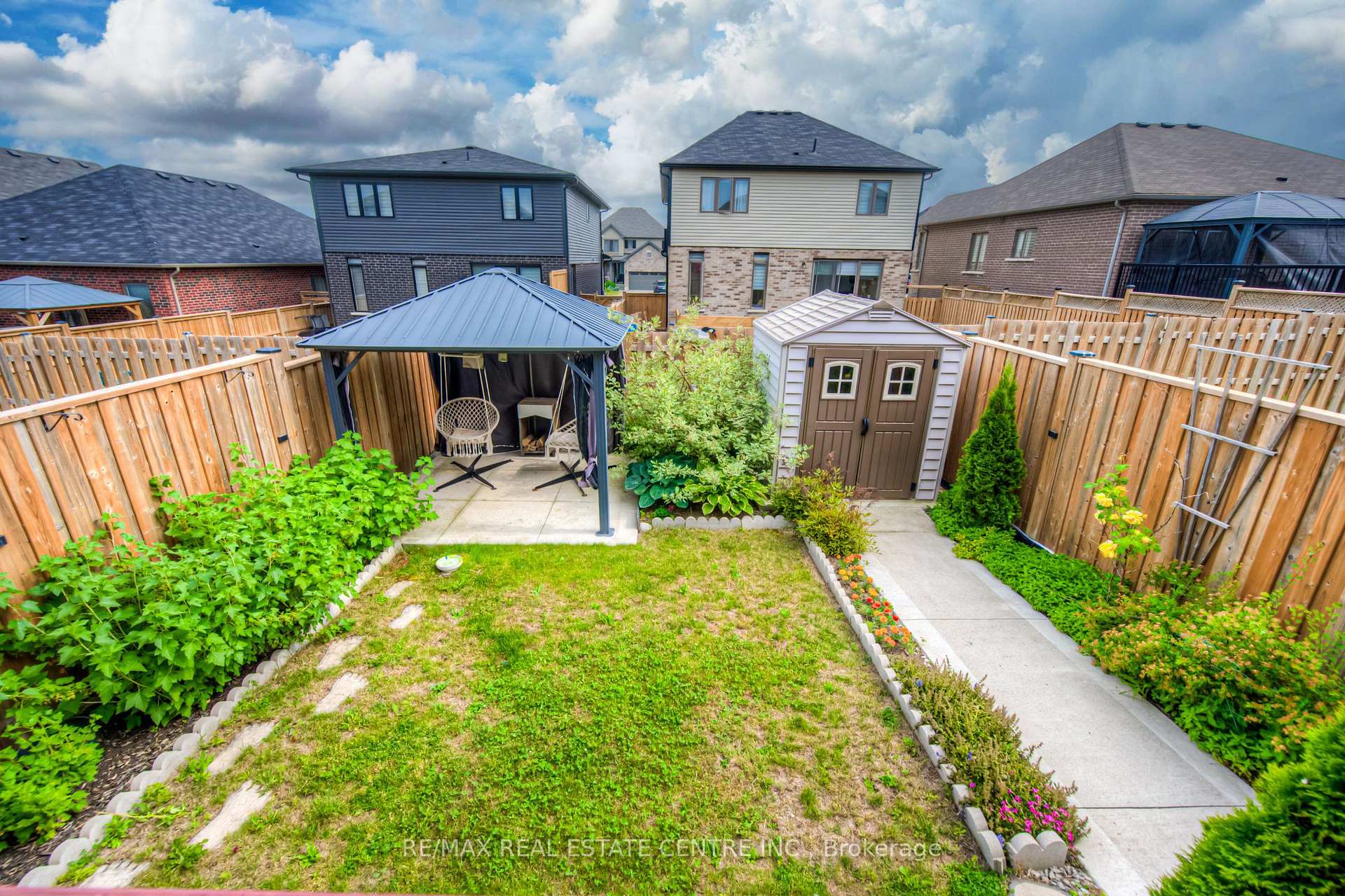 Photo 28 of 19 Baker Lane, Brant, Paris — HOMEH