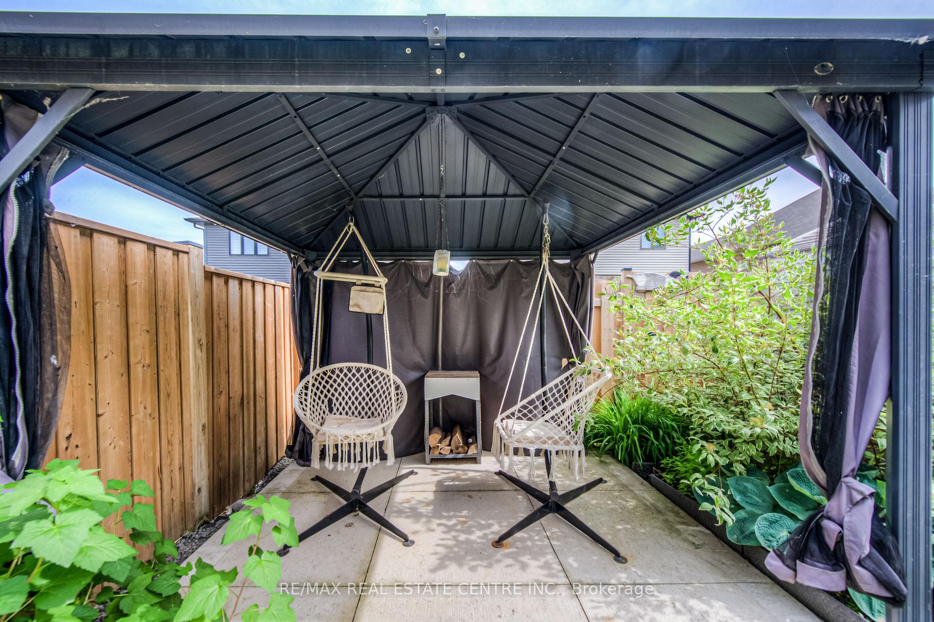 Photo 30 of 19 Baker Lane, Brant, Paris — HOMEH