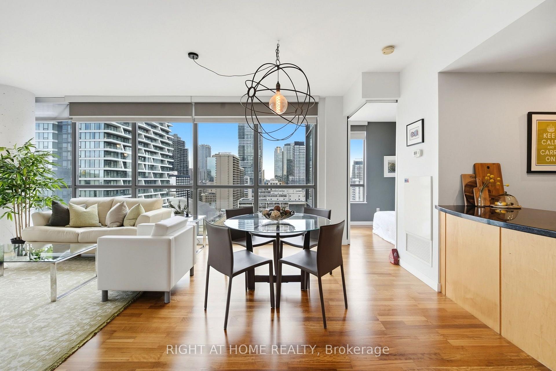Photo 5 of Unit 1908, 285 Mutual Street, Toronto, Church-Yonge Corridor — HOMEH