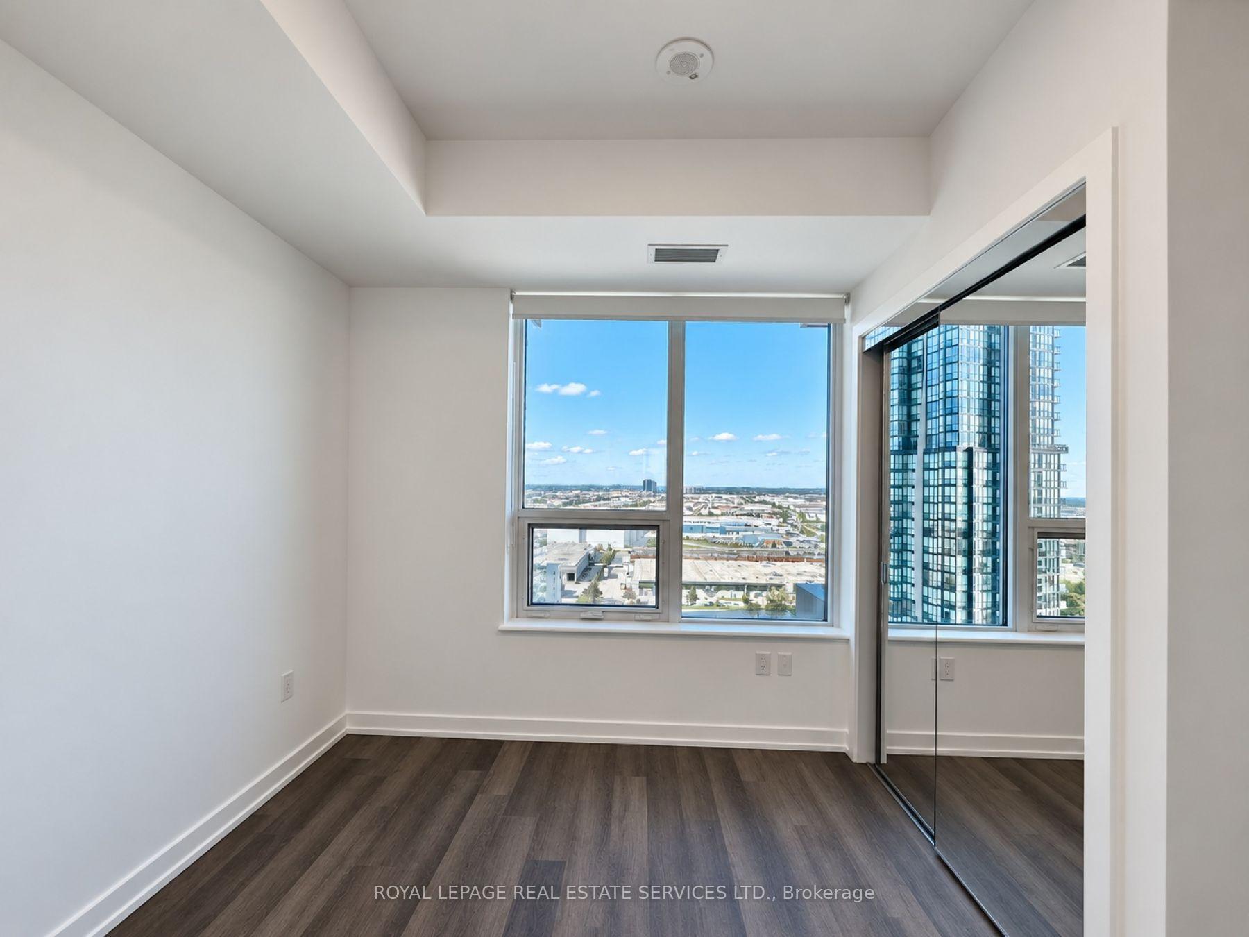 Photo 6 of Unit 1701, 5 Meadowdale Road, Vaughan, Vaughan Corporate Centre — HOMEH