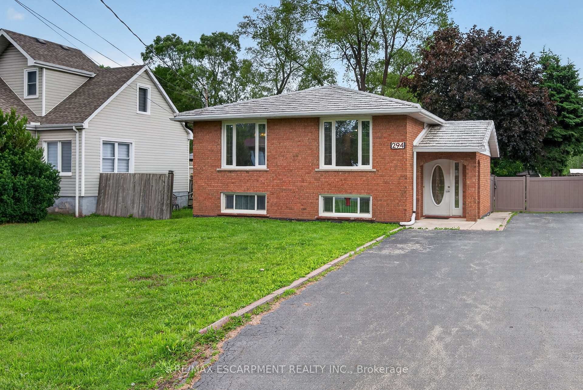 Photo 1 of Unit 2 (lower), 294 Jones Road, Hamilton, Fruitland — HOMEH