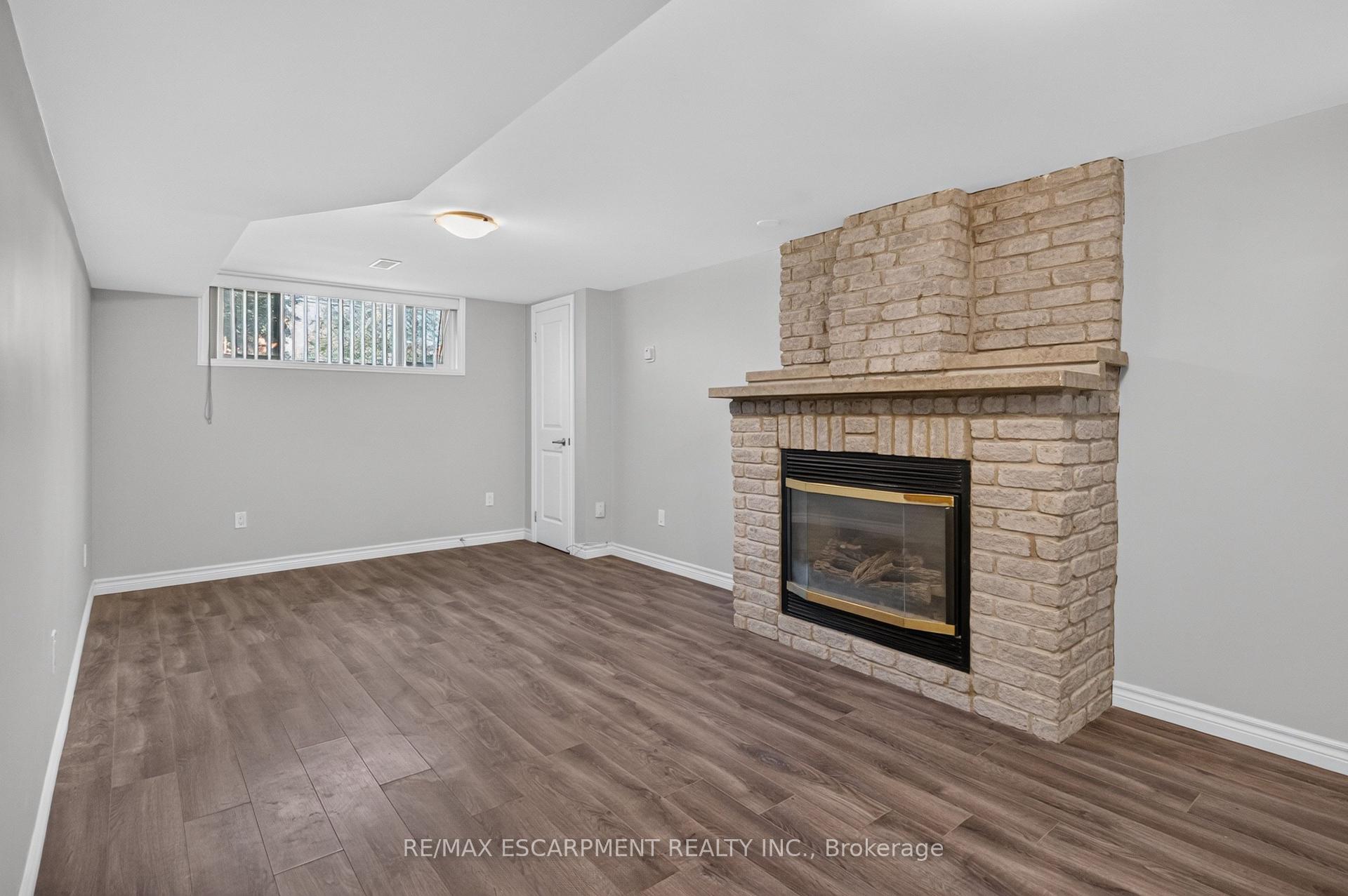 Photo 4 of Unit 2 (lower), 294 Jones Road, Hamilton, Fruitland — HOMEH