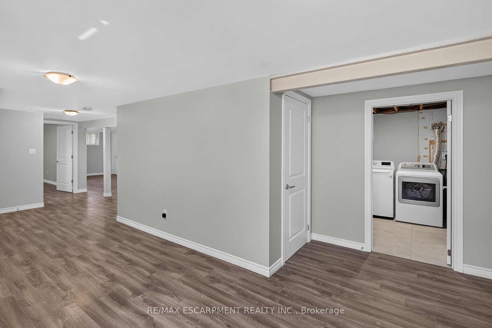 Photo 9 of Unit 2 (lower), 294 Jones Road, Hamilton, Fruitland — HOMEH