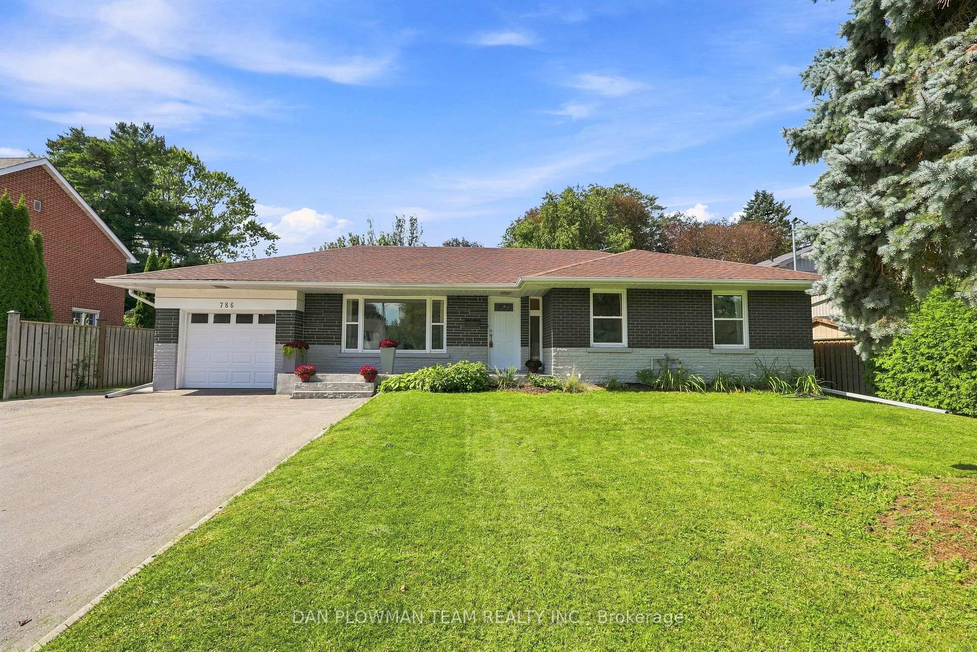 Photo of 786 Mary Street N