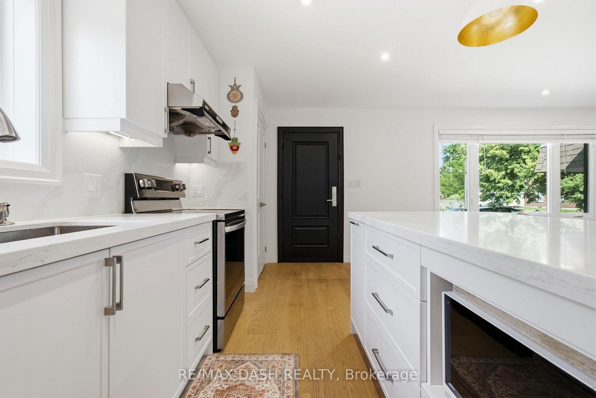 Photo 14 of 111 Gorman Park Road, North York, Clanton Park — HOMEH