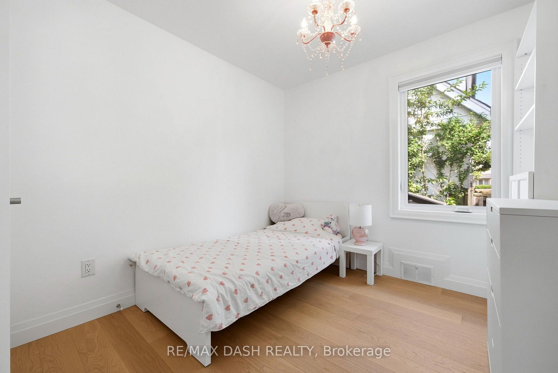 Photo 20 of 111 Gorman Park Road, North York, Clanton Park — HOMEH