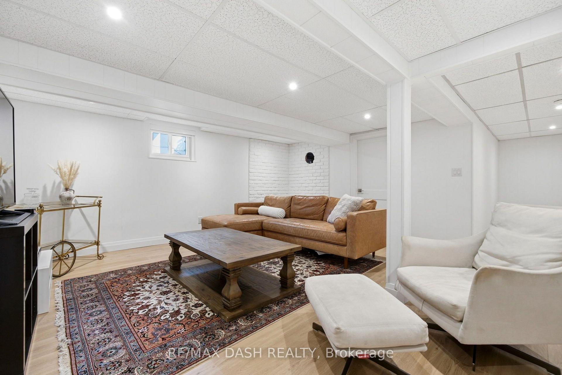 Photo 23 of 111 Gorman Park Road, North York, Clanton Park — HOMEH