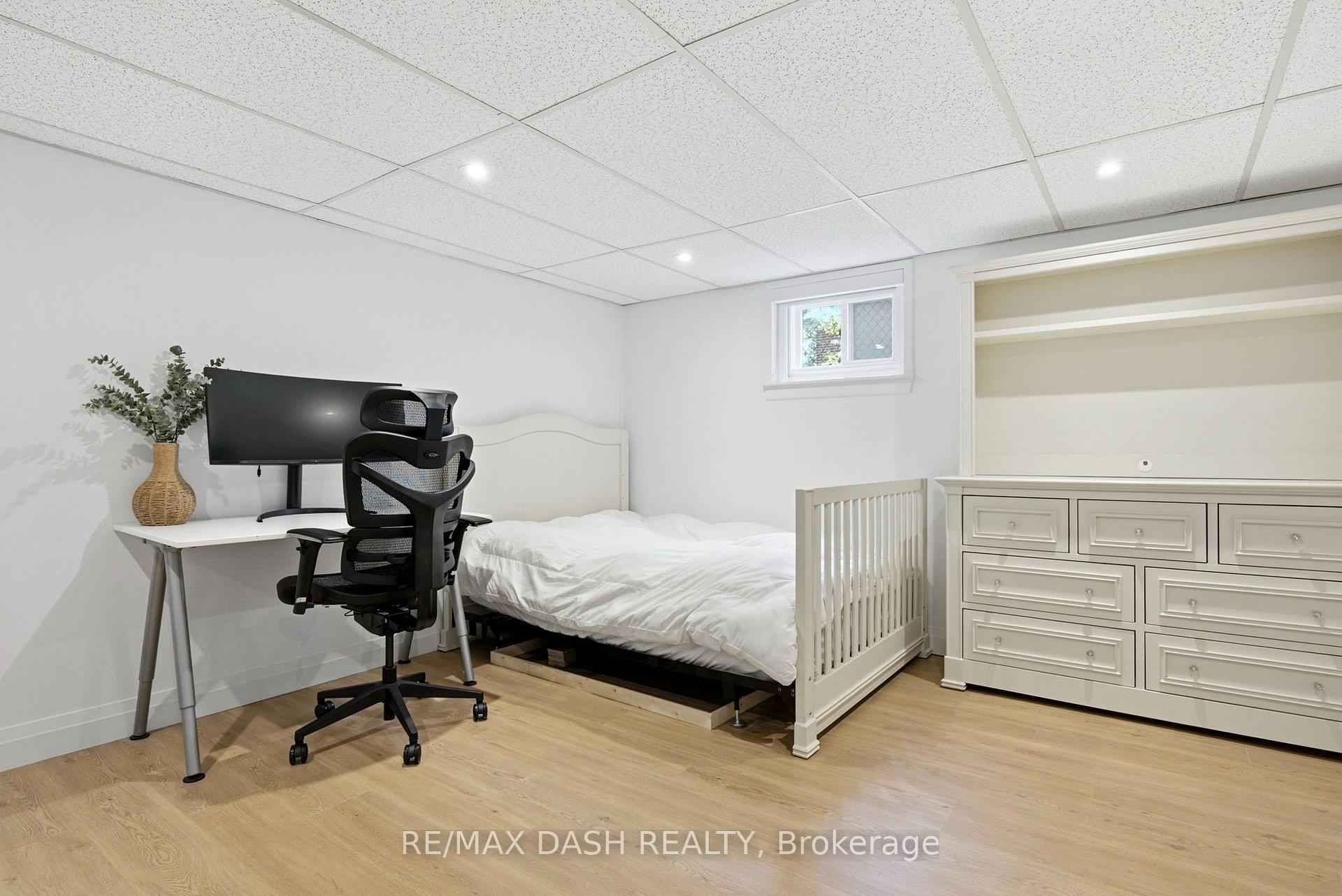 Photo 31 of 111 Gorman Park Road, North York, Clanton Park — HOMEH