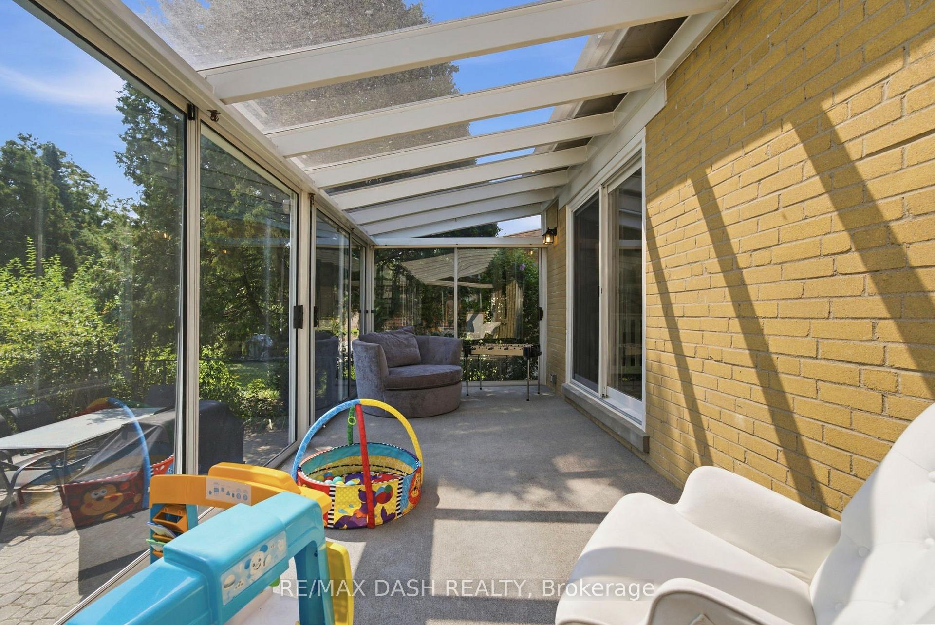 Photo 33 of 111 Gorman Park Road, North York, Clanton Park — HOMEH