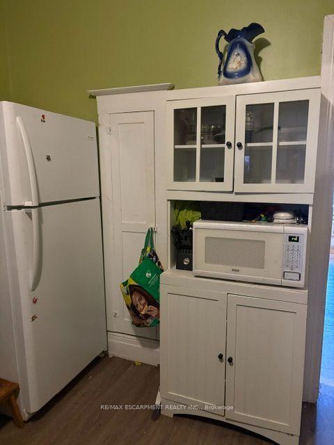 Photo 6 of 38 Spadina Avenue, Hamilton, Stipley — HOMEH