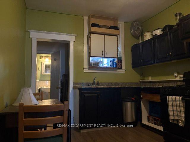 Photo 8 of 38 Spadina Avenue, Hamilton, Stipley — HOMEH
