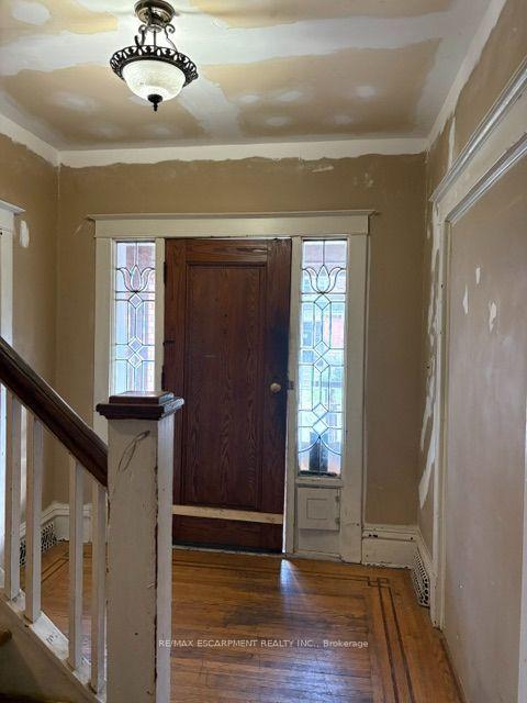 Photo 4 of 38 Spadina Avenue, Hamilton, Stipley — HOMEH
