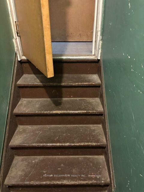 Photo 20 of 38 Spadina Avenue, Hamilton, Stipley — HOMEH