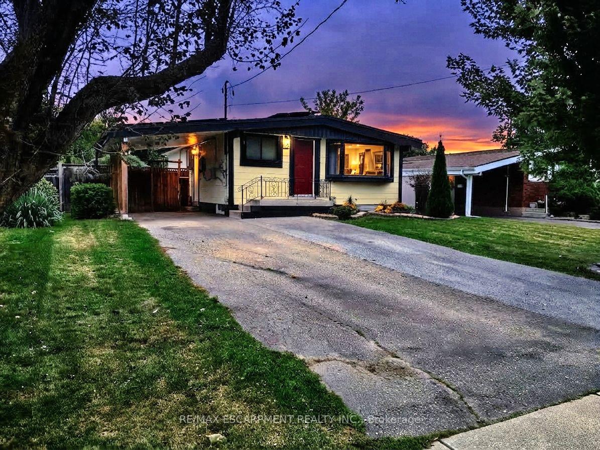 Photo 10 of 134 Deschene Avenue, Hamilton, Greeningdon — HOMEH