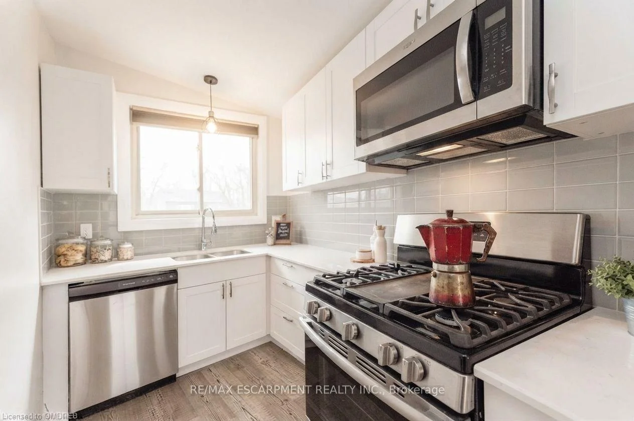 Photo 15 of 134 Deschene Avenue, Hamilton, Greeningdon — HOMEH