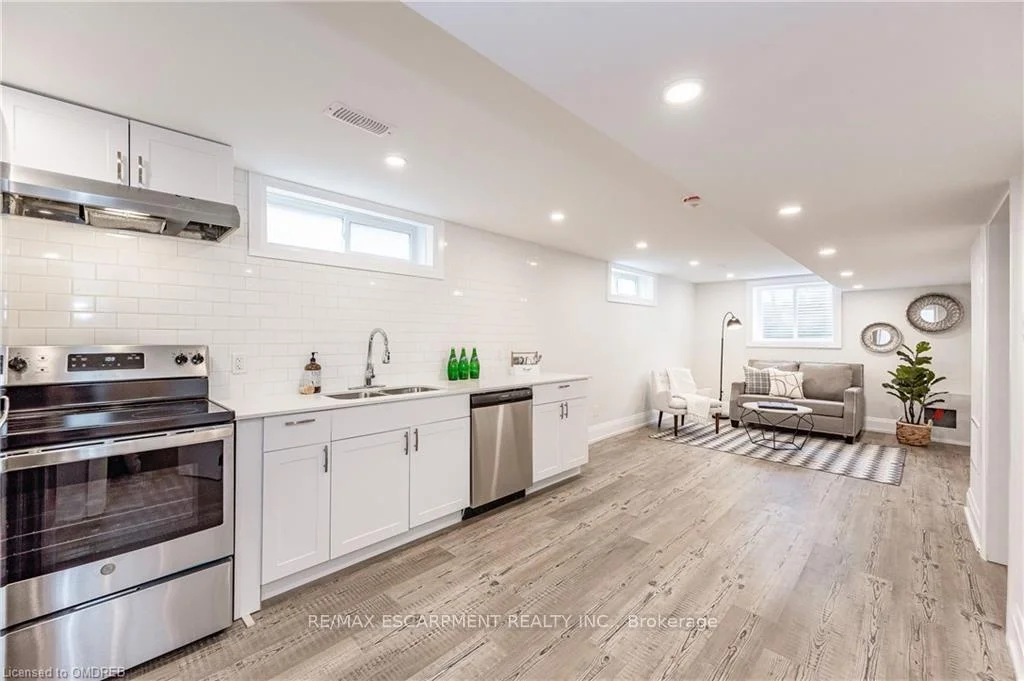 Photo 33 of 134 Deschene Avenue, Hamilton, Greeningdon — HOMEH