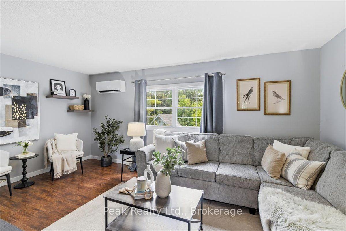 Photo 20 of 1673 Applewood Crescent, Peterborough, Monaghan Ward 2 — HOMEH