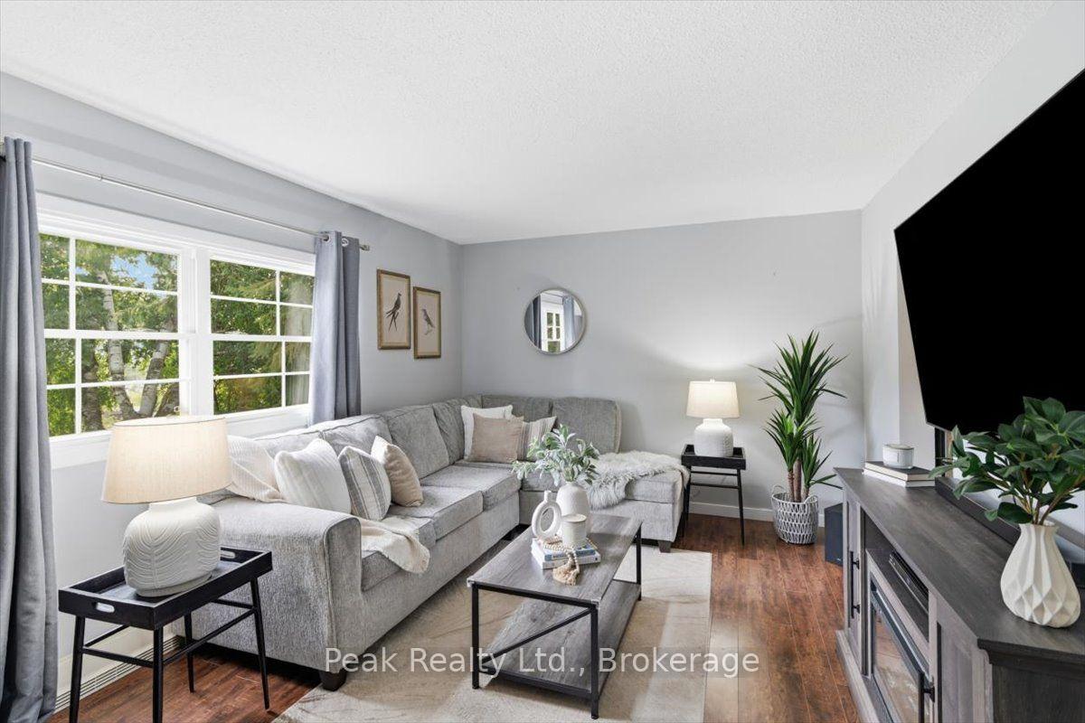 Photo 22 of 1673 Applewood Crescent, Peterborough, Monaghan Ward 2 — HOMEH