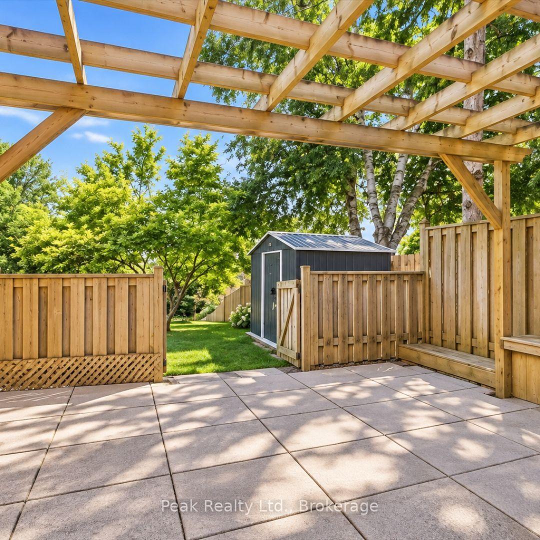 Photo 36 of 1673 Applewood Crescent, Peterborough, Monaghan Ward 2 — HOMEH