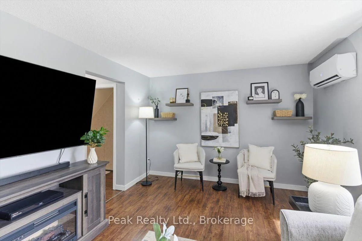 Photo 21 of 1673 Applewood Crescent, Peterborough, Monaghan Ward 2 — HOMEH
