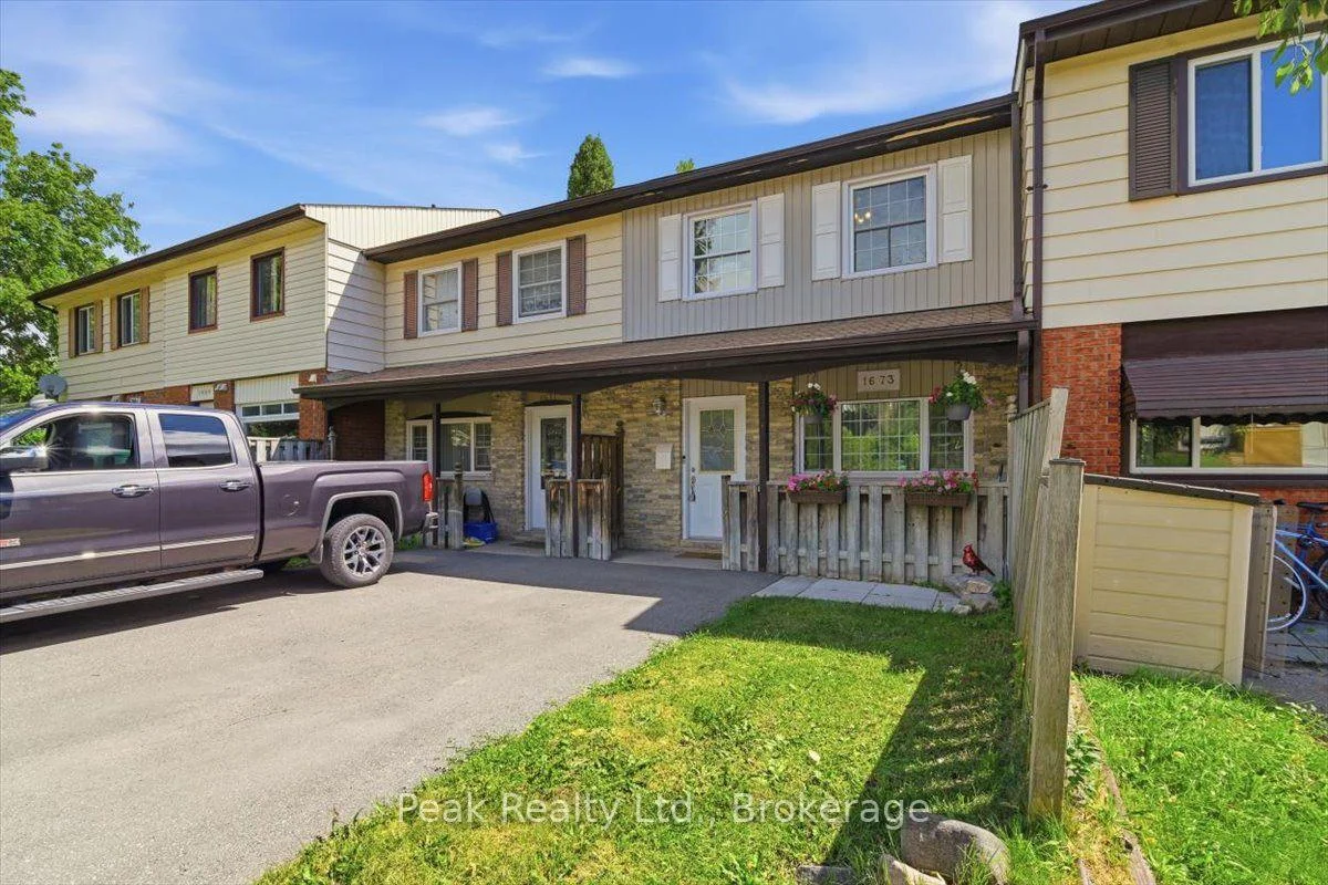 Photo 6 of 1673 Applewood Crescent, Peterborough, Monaghan Ward 2 — HOMEH