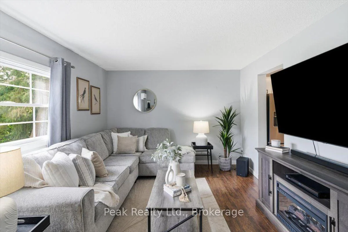 Photo 24 of 1673 Applewood Crescent, Peterborough, Monaghan Ward 2 — HOMEH