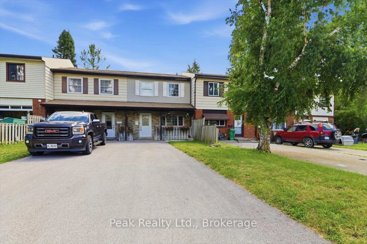 Photo 11 of 1673 Applewood Crescent, Peterborough, Monaghan Ward 2 — HOMEH