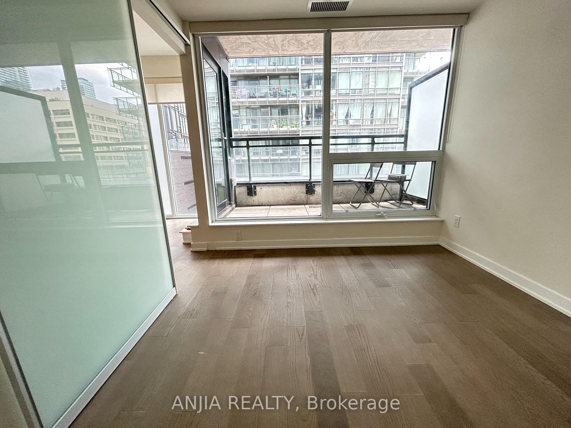 Photo 6 of Unit 409, 17 Dundonald Street, Toronto, Church-Yonge Corridor — HOMEH