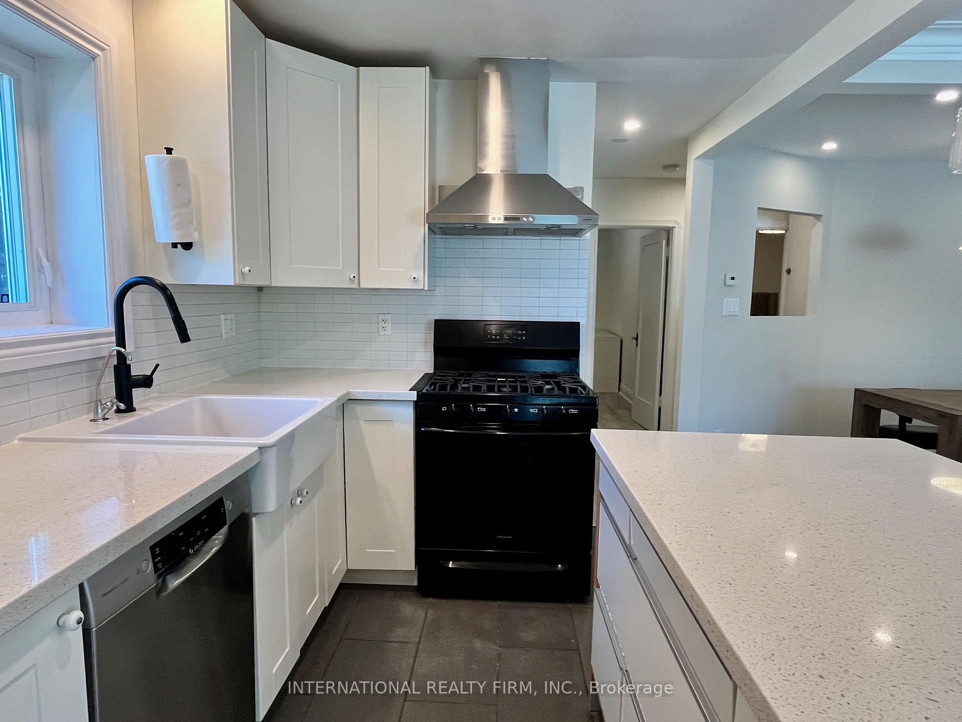 Photo 16 of 688 Sammon Avenue, Toronto, Danforth Village-East York — HOMEH