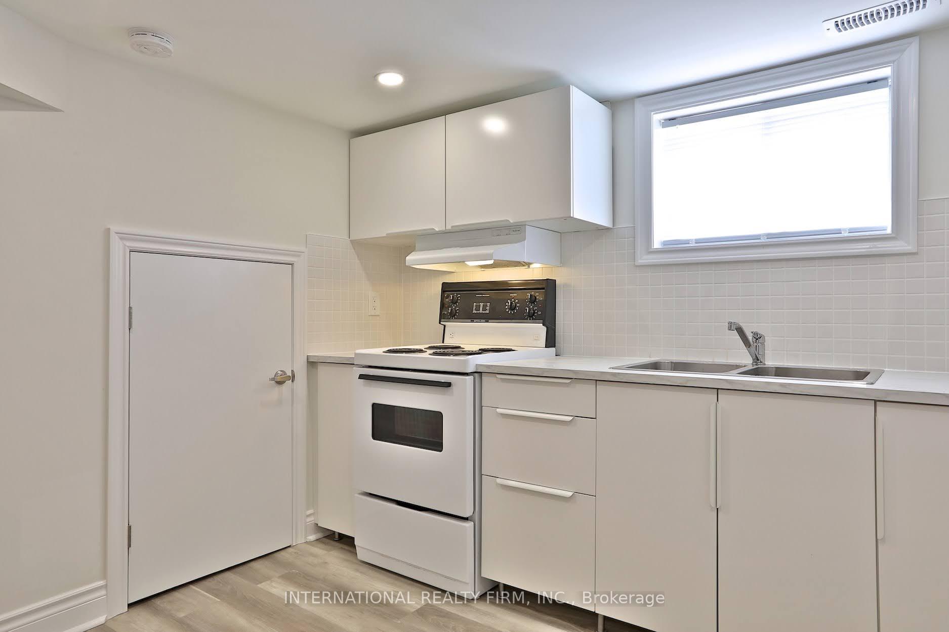 Photo 33 of 688 Sammon Avenue, Toronto, Danforth Village-East York — HOMEH
