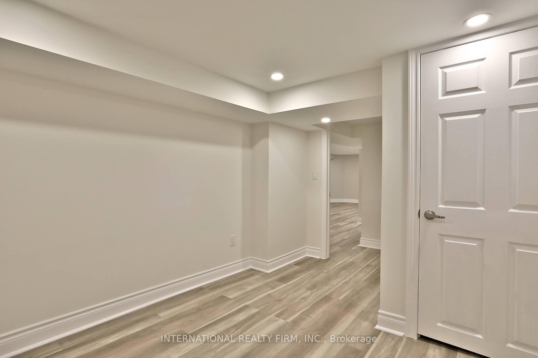 Photo 37 of 688 Sammon Avenue, Toronto, Danforth Village-East York — HOMEH