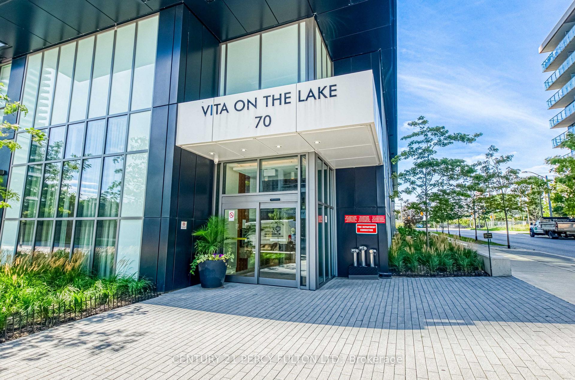 Photo 3 of Unit 1207, 70 Annie Craig Drive, Etobicoke, Mimico — HOMEH
