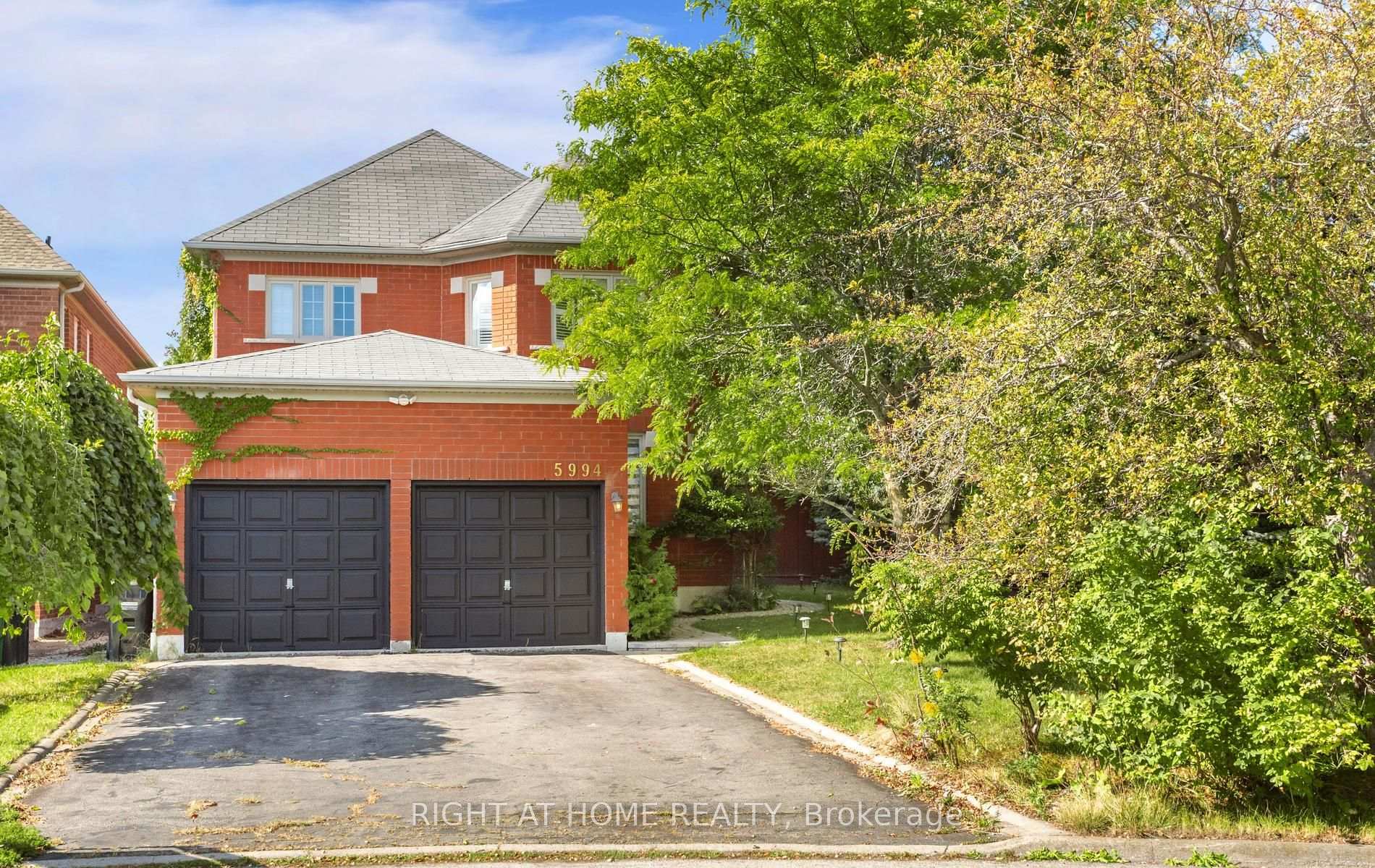 Front of 5994 Tweed Court
