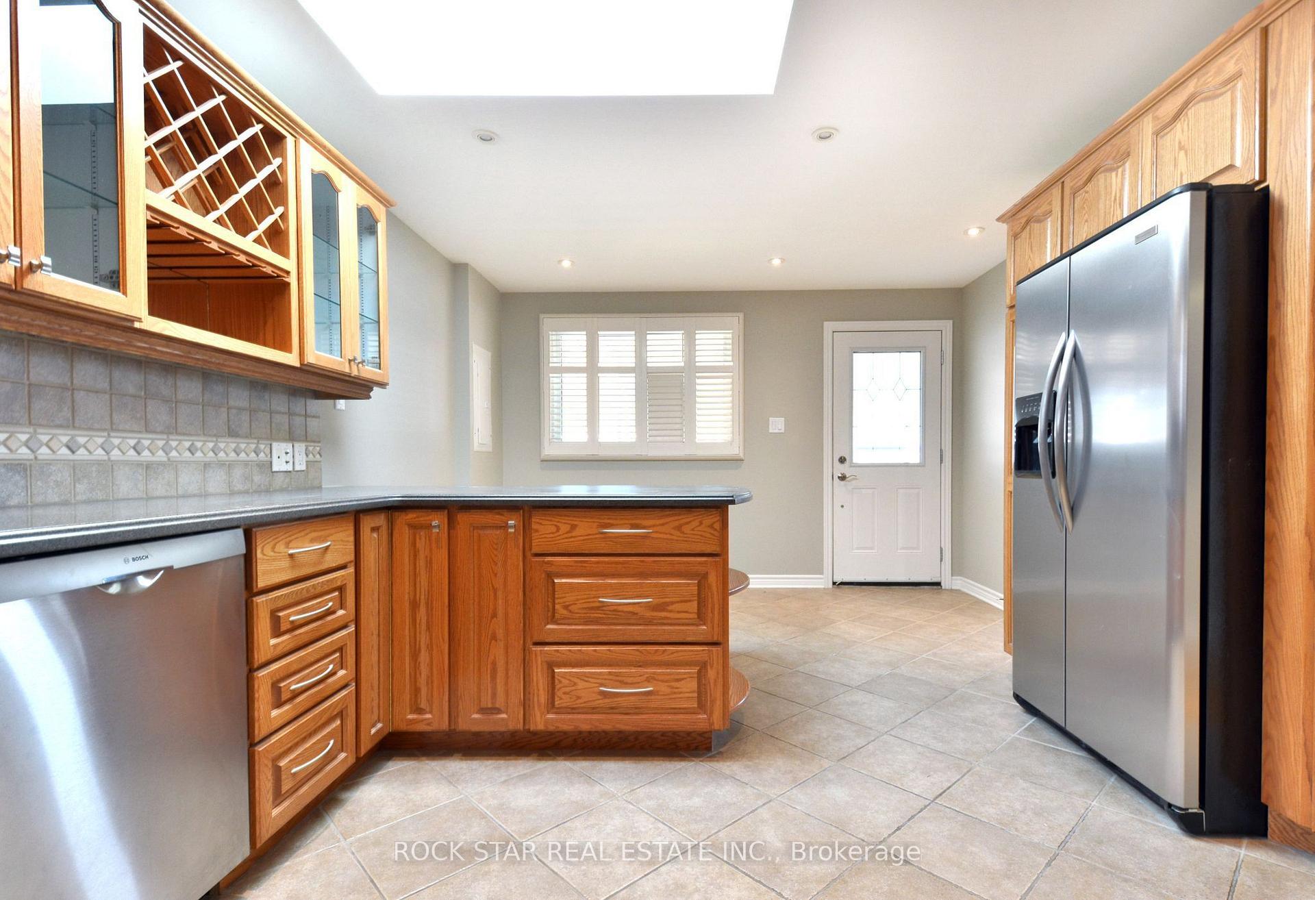 Photo 11 of 867 Upper Sherman Avenue, Hamilton, Thorner — HOMEH