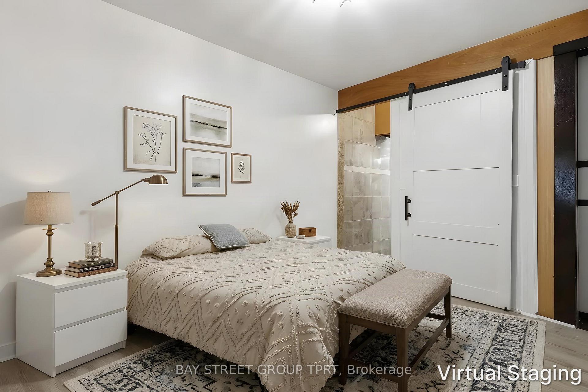 Photo 14 of 134 Clearbrooke Circle, Etobicoke, Rexdale-Kipling — HOMEH