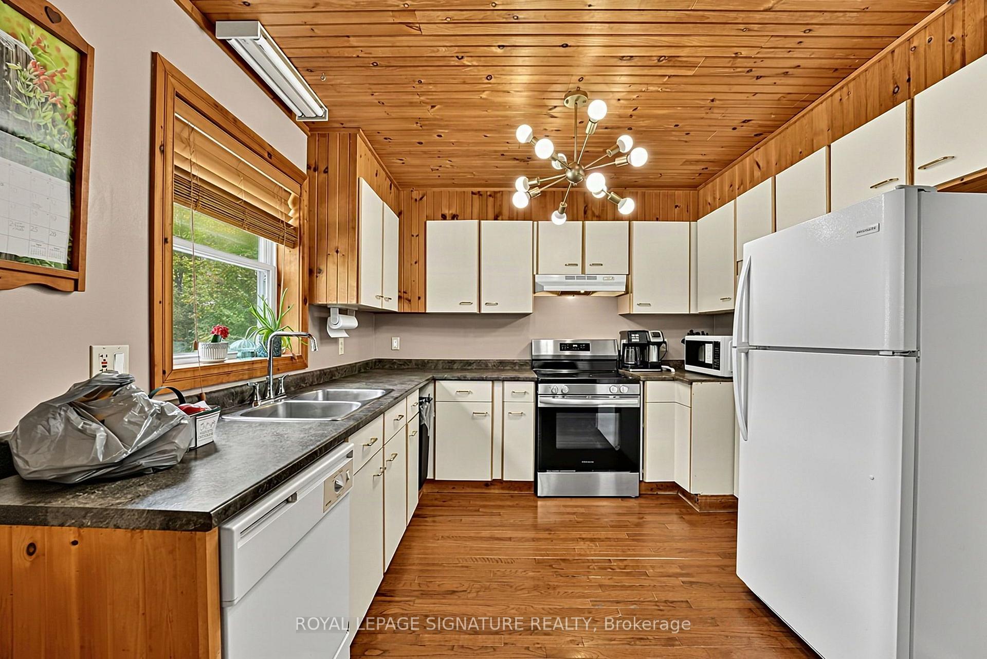 Photo of 4177 Kennisis Lake Road