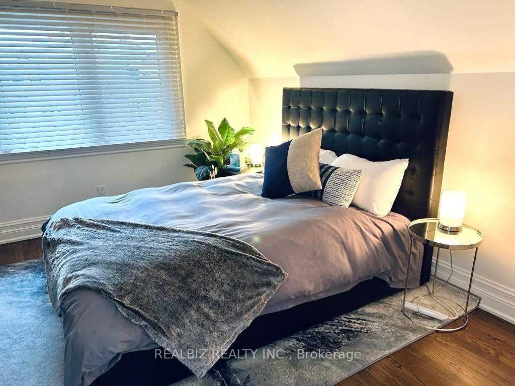Photo 31 of 55 Alvin Avenue, Toronto, Rosedale-Moore Park — HOMEH