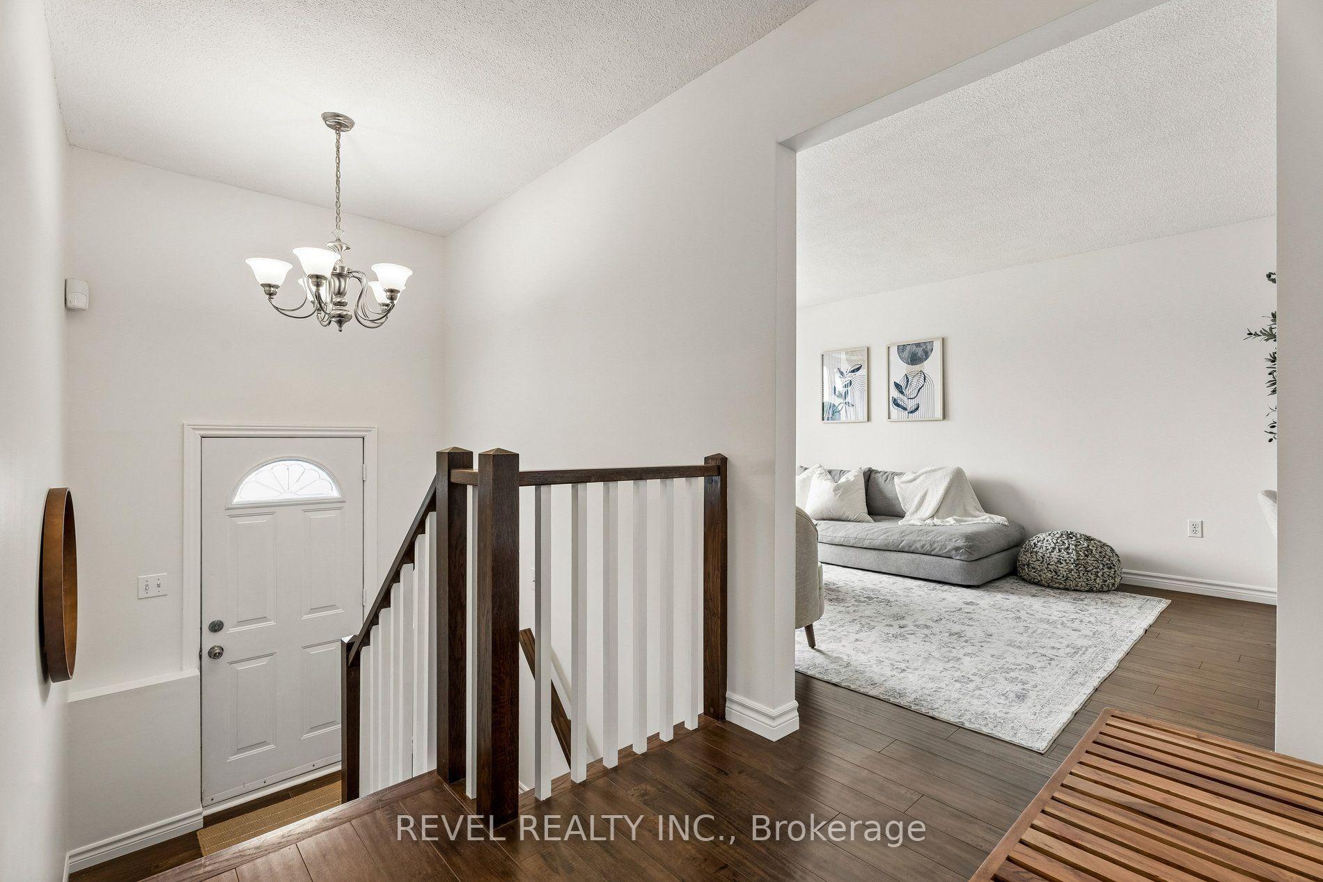 Photo 4 of 317 Rexford Drive, Hamilton, Randall — HOMEH