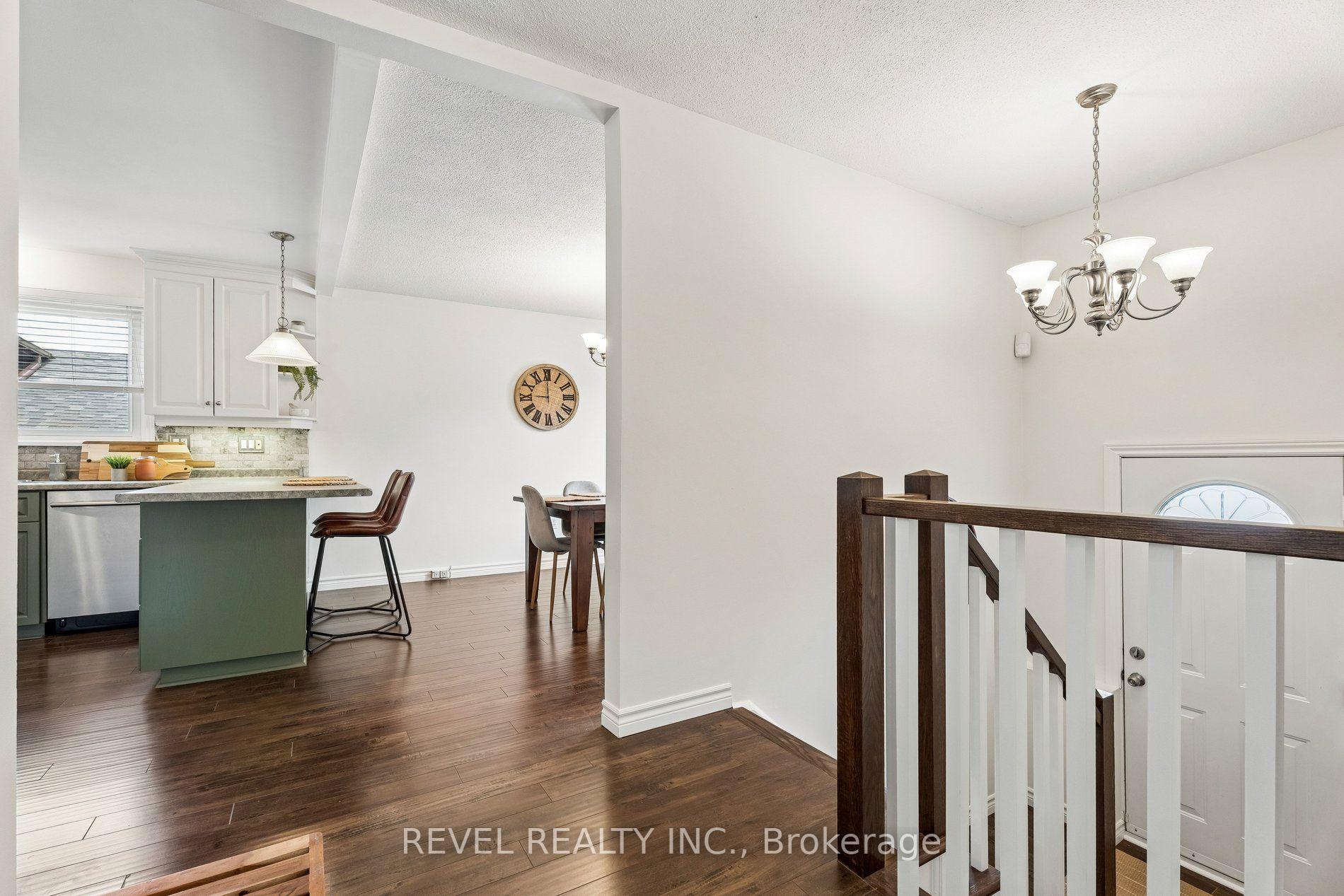 Photo 7 of 317 Rexford Drive, Hamilton, Randall — HOMEH