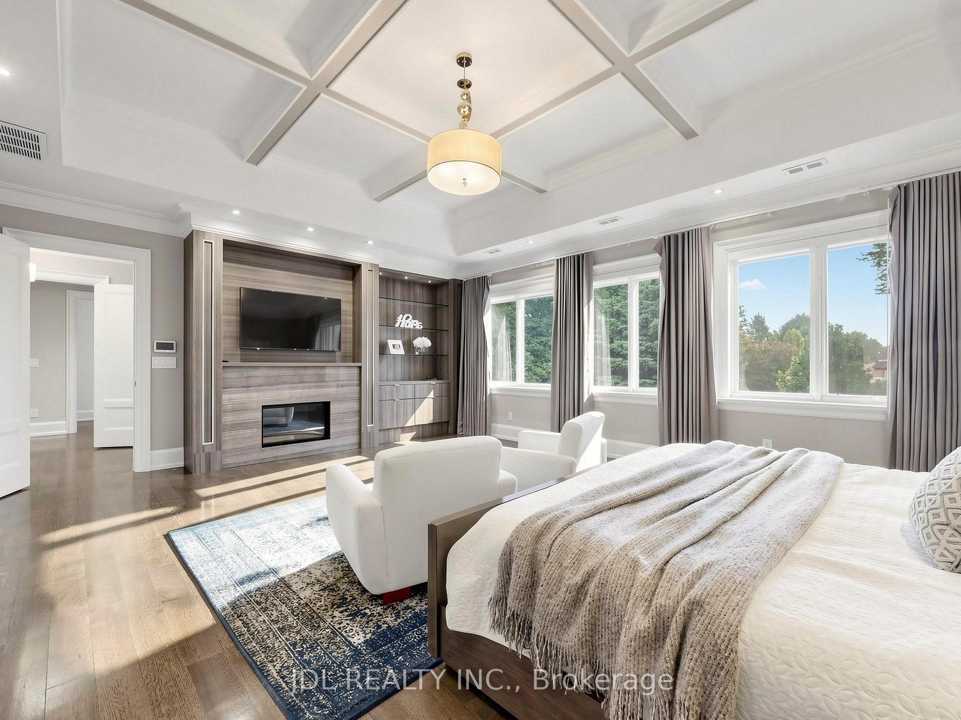 Photo 53 of 105 Arjay Crescent, North York, Bridle Path-Sunnybrook-York Mills — HOMEH