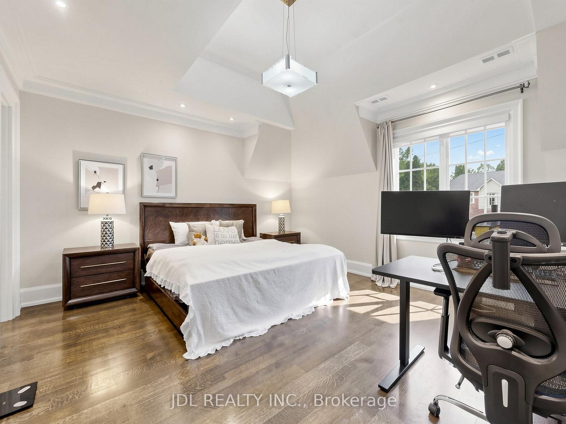 Photo 71 of 105 Arjay Crescent, North York, Bridle Path-Sunnybrook-York Mills — HOMEH